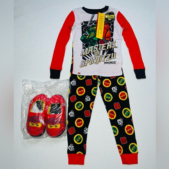 LEGO Ninjago Boys 2 Piece Cotton Pajamas with Slippers Size 6 NWT - Picture 4 of 8